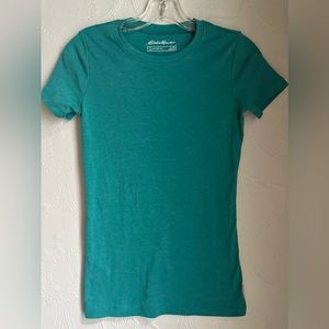 Eddie Bauer. Women’s shirt size small petite